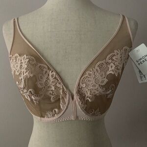 Simone Perele Delicate Lace Bralette - Blush
New with Tag